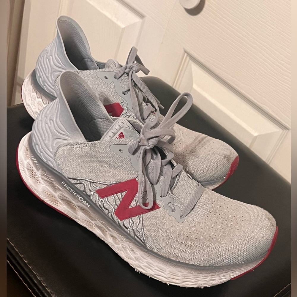 New Balance Men’s Freshfoam athletic shoes- Light gray and crimson.